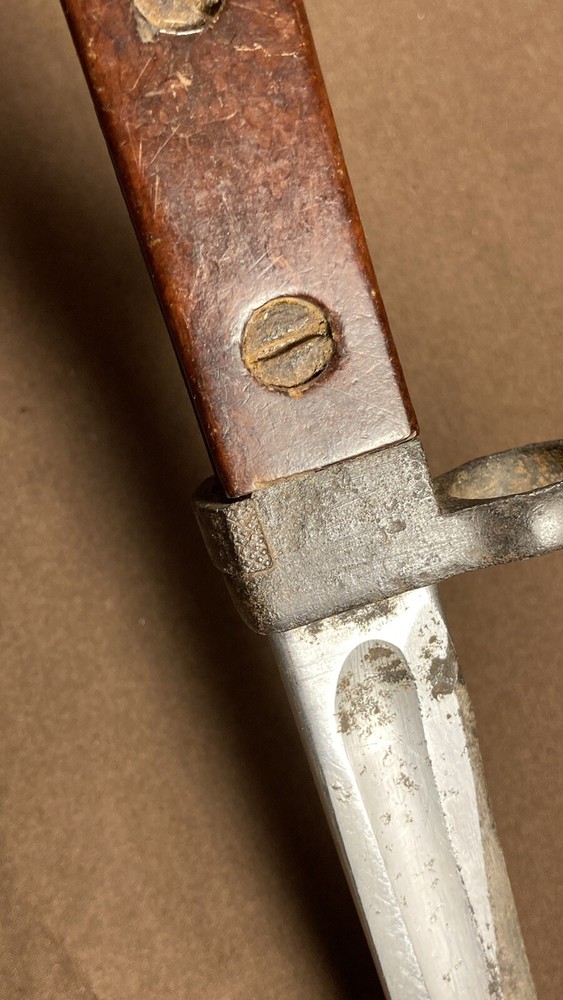 Vintage Bayonet Bakelite Handle WWI ?