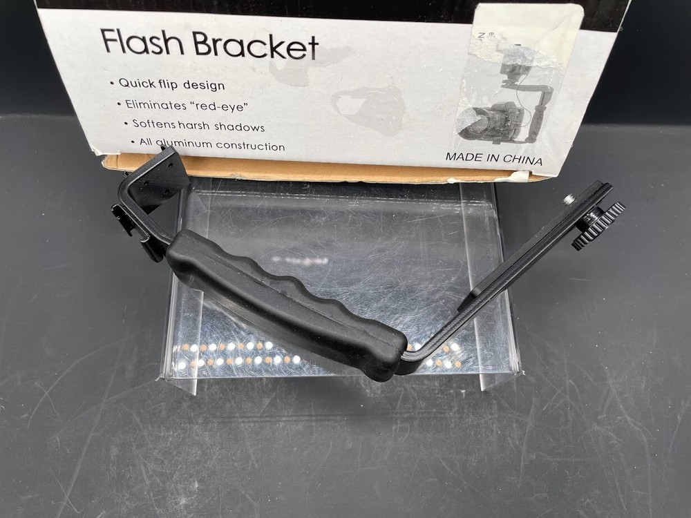 Camera Flash Bracket Black Aluminum Quick Flip Design New Open Box