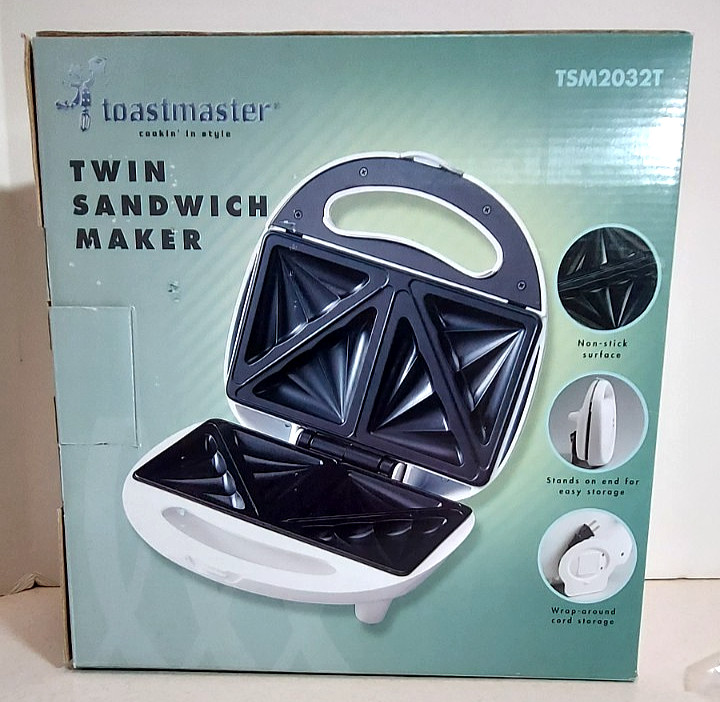 Sandwich Maker Toastmaster Twin TSM2032T