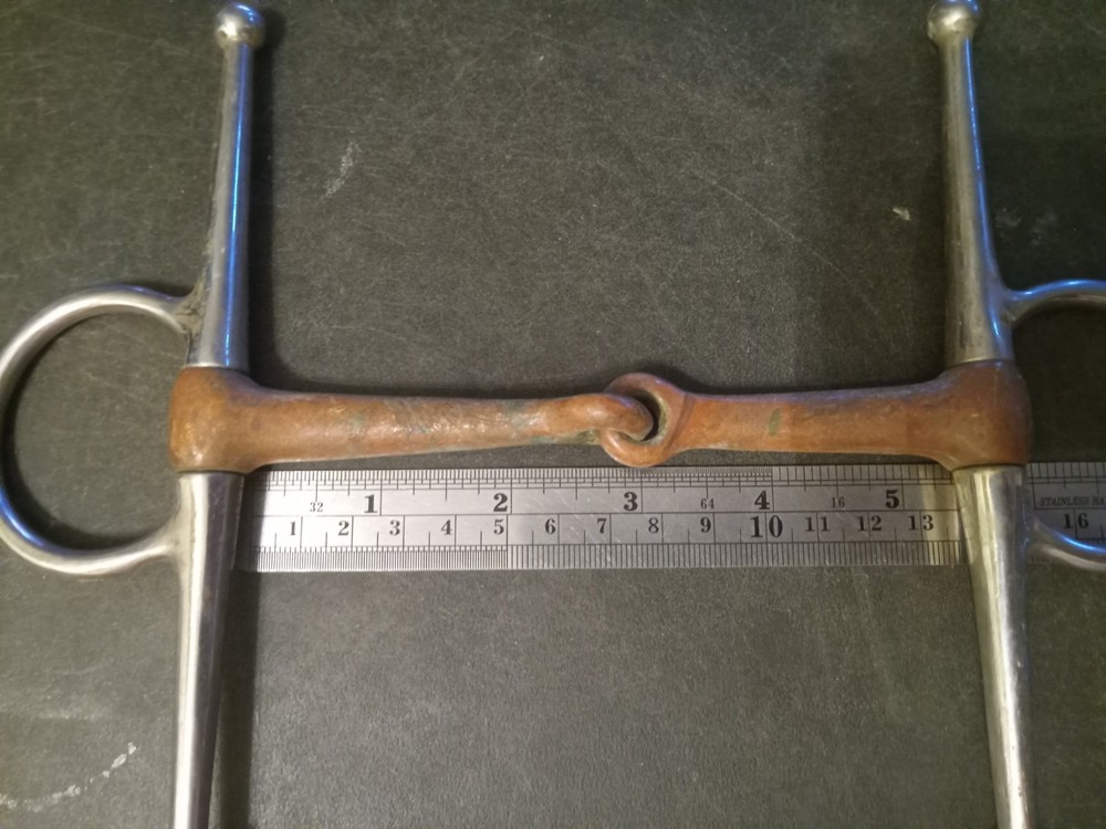 Used eggbutt full cheek snaffle Bit 5 1/4 in copper mouth