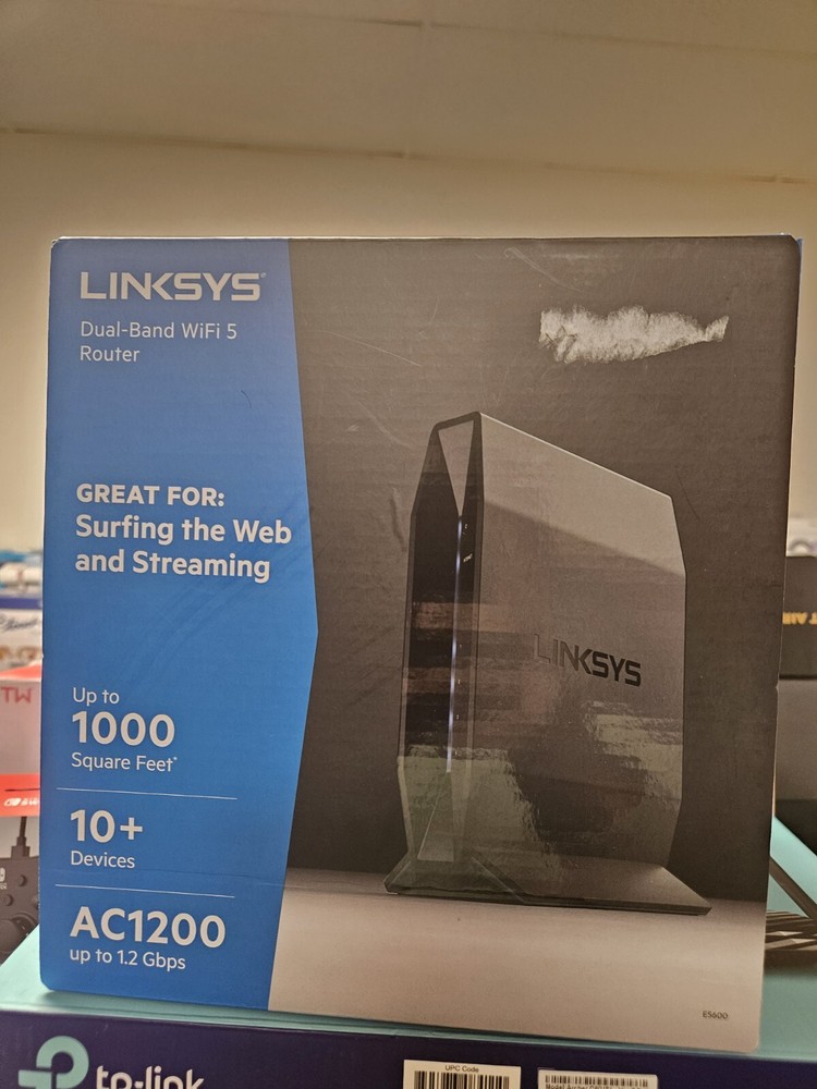 Linksys Dual-Band AC1200 WiFi 5 Router (E5600)