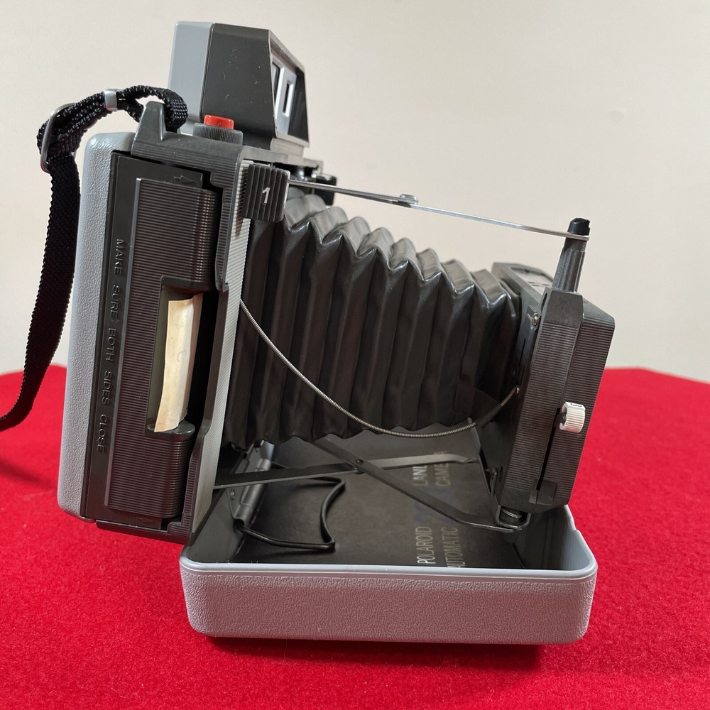 Vintage Polaroid Land Camera 220