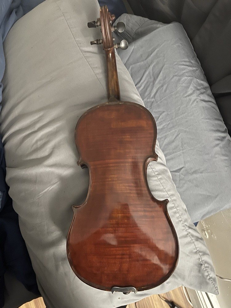 4/4 violin with no label