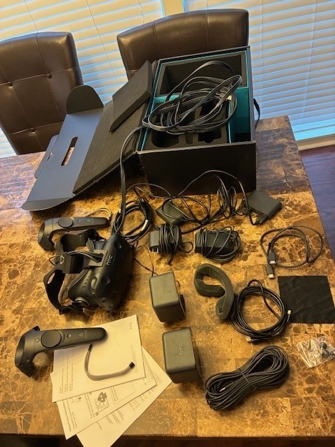 HTC Vive VR Headset Bundle Virtual Reality Set Like Barely Used