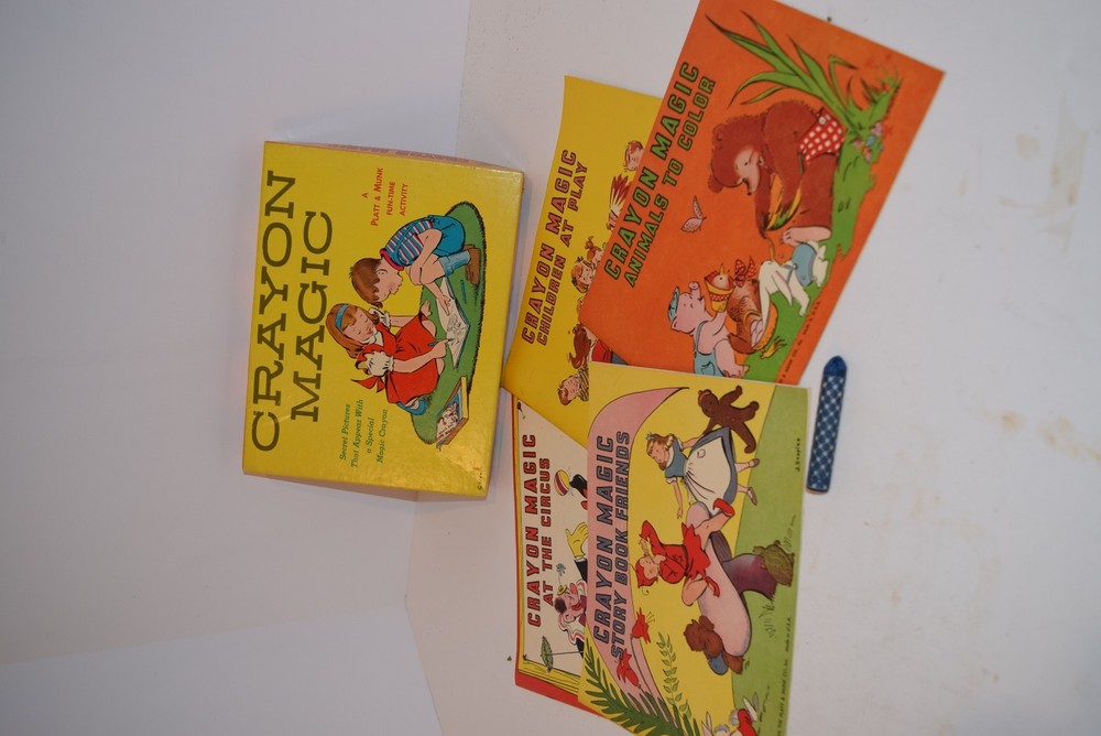 1964 Platt & Munk "Crayon Magic" Drawing Set - EX