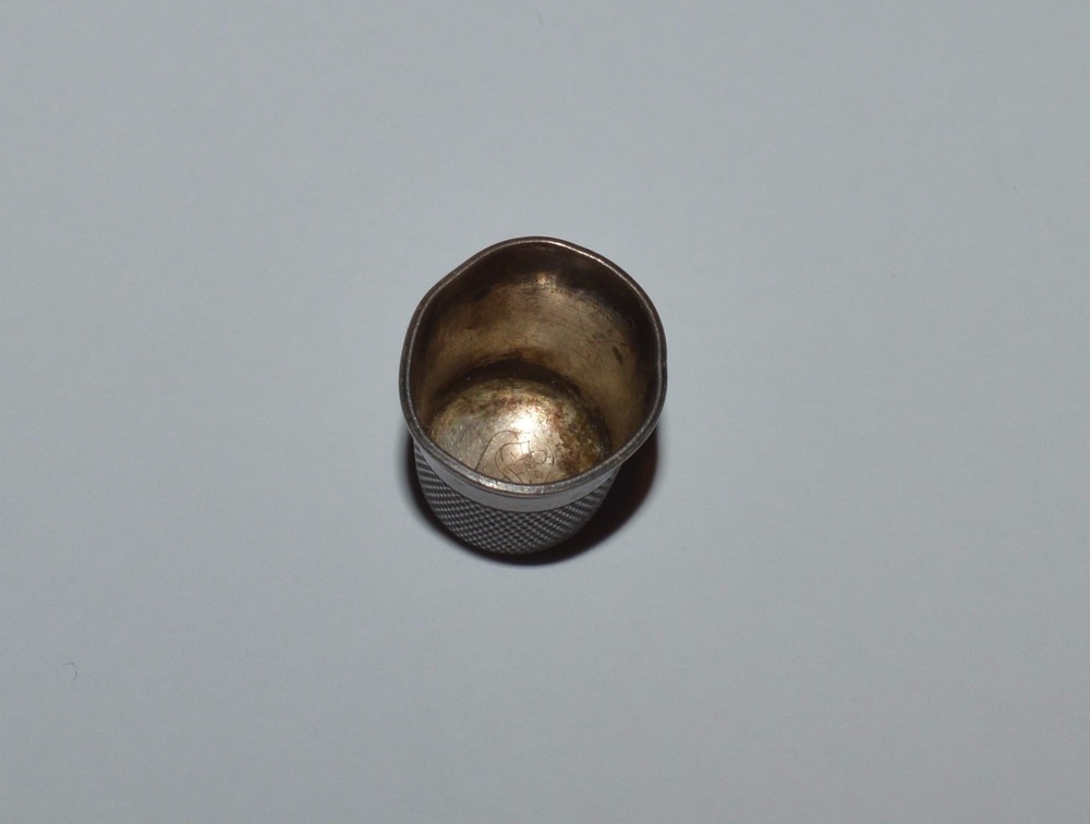 VINTAGE STERLING SILVER THIMBLE