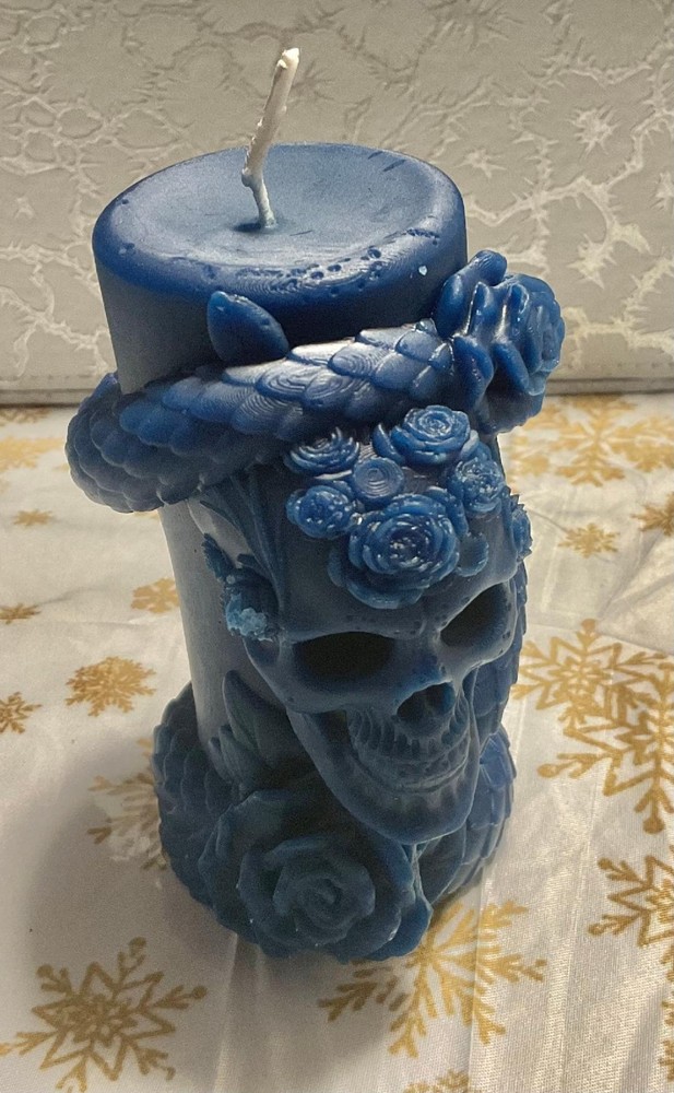 Handmade Skull & Snake 4" X 2" Scented✨✨✨