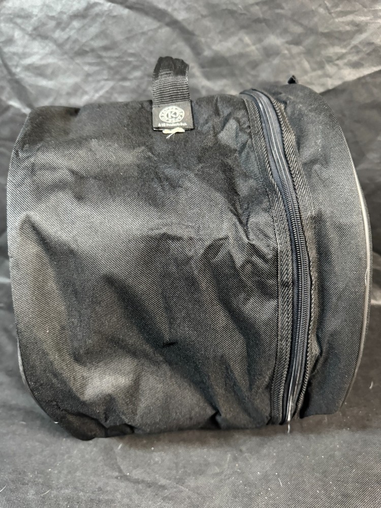 Kaces tom drum bag case, 12" wide x 10" deep. Very good functionally.