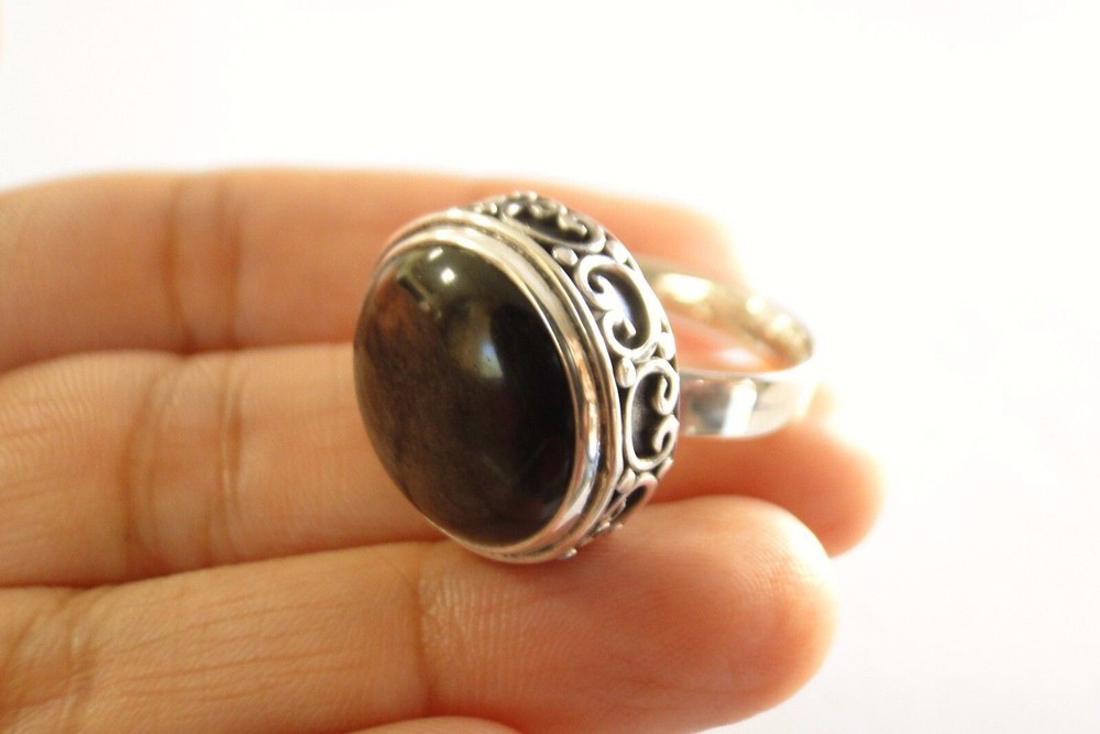 Round Black Agate Ornate Edged 925 Sterling Silver Ring Size 7