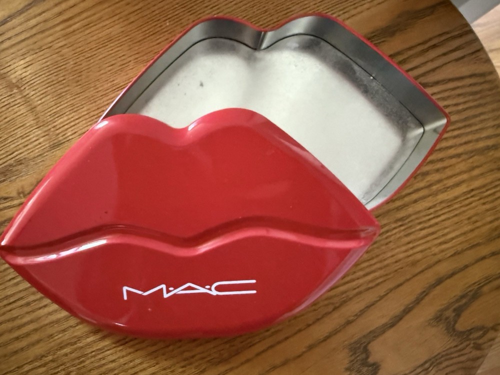 M*A*C* Red Lips Limited Edition Tin.