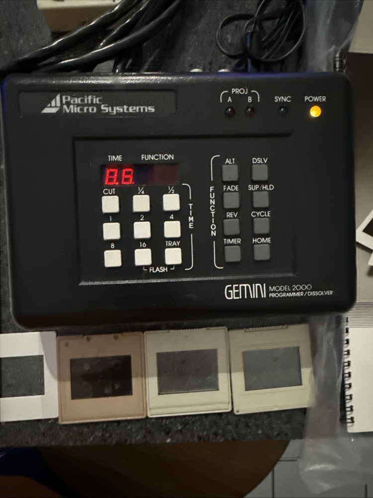 VTG Gemini Model 2000 Programmer Dissolver Pacific Micro Systems w 2 Manuals