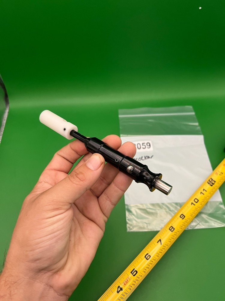 Autococker Bolt