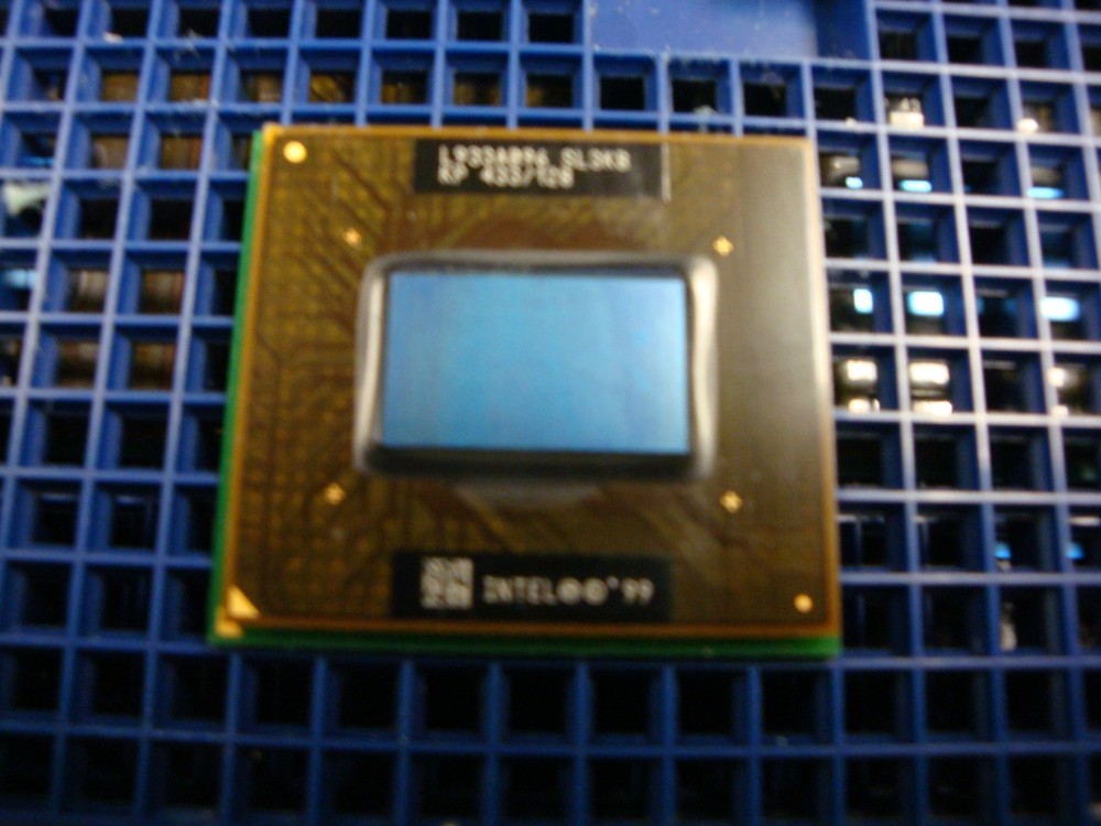 Intel Mobile Celeron 433 MHz Processor Micro PGA 2 128KB Cache 100MHz FSB SL3KB