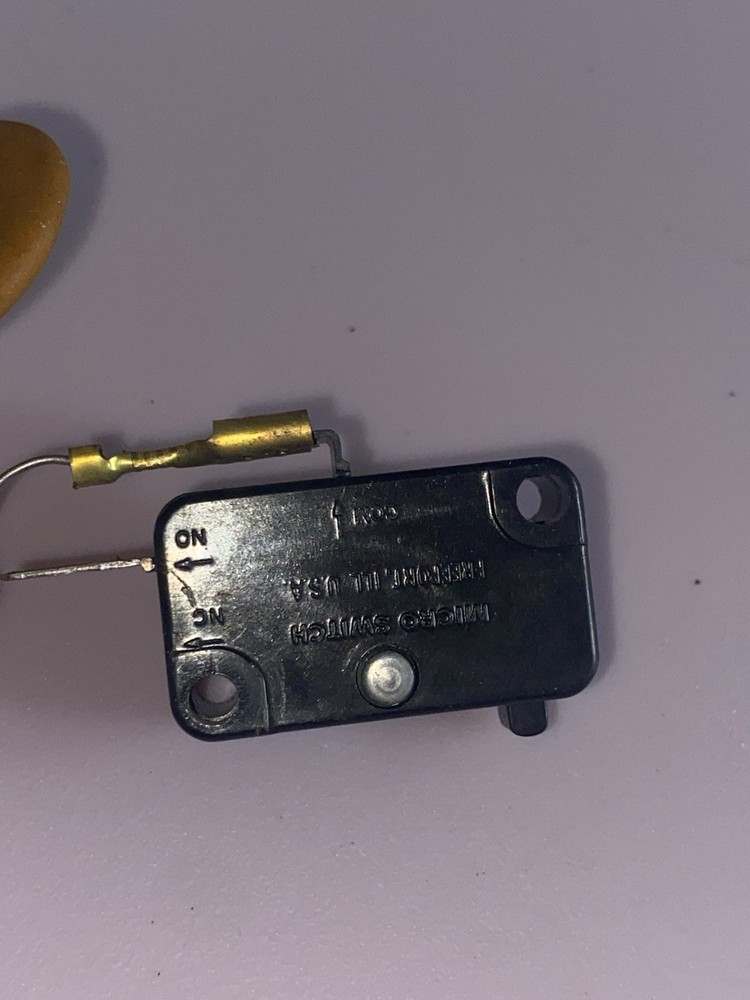 BIC 960 Turntable Circuit Board And Micro Swich