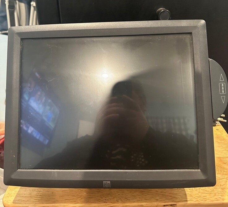 Elo Touchscreen E467495 Rare 14” X 11” OD POS Applications, Card Reader & Cables