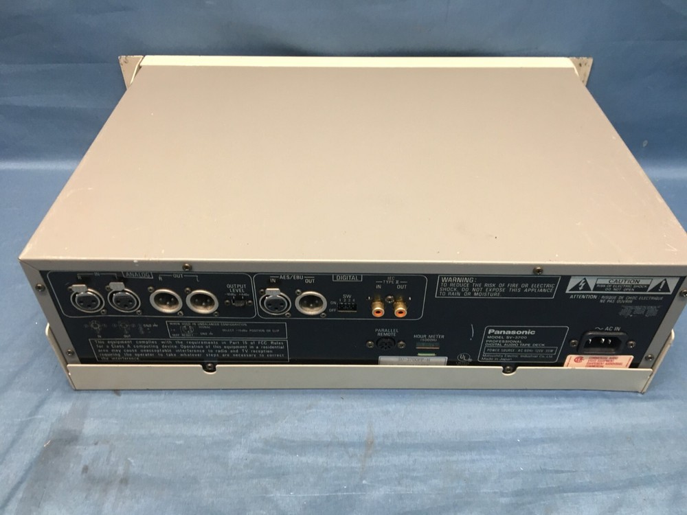 **READ**Panasonic SV-3700 DAT Digital Cassette Tape Deck W/Rack Mount 1000 Hours