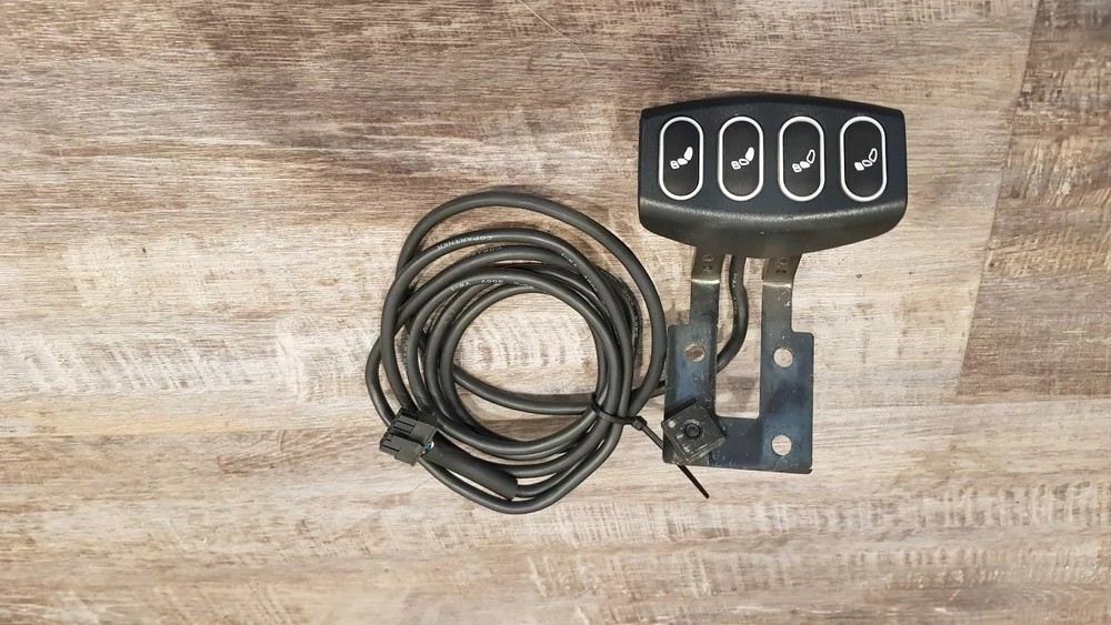 Pride Mobility Quantum Q6 Q-Logic Power Seat Control Keypad CTL123218 W/ Bracket
