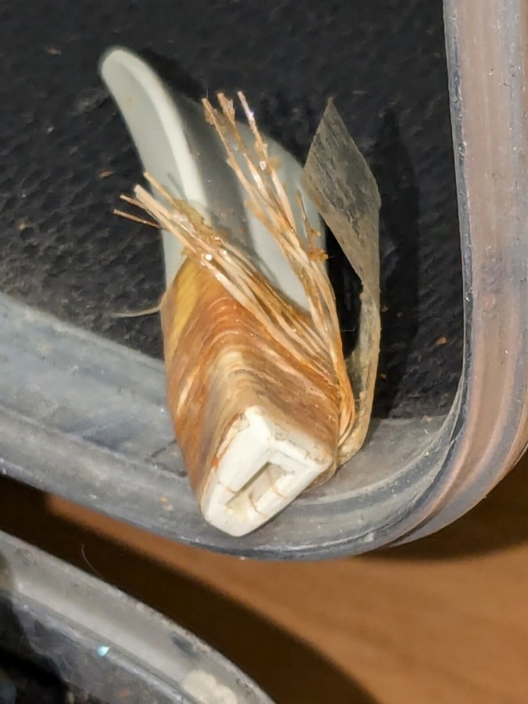 Smith Corona Electra 110 Electric Typewriter w/Case *Flaws* Read Description