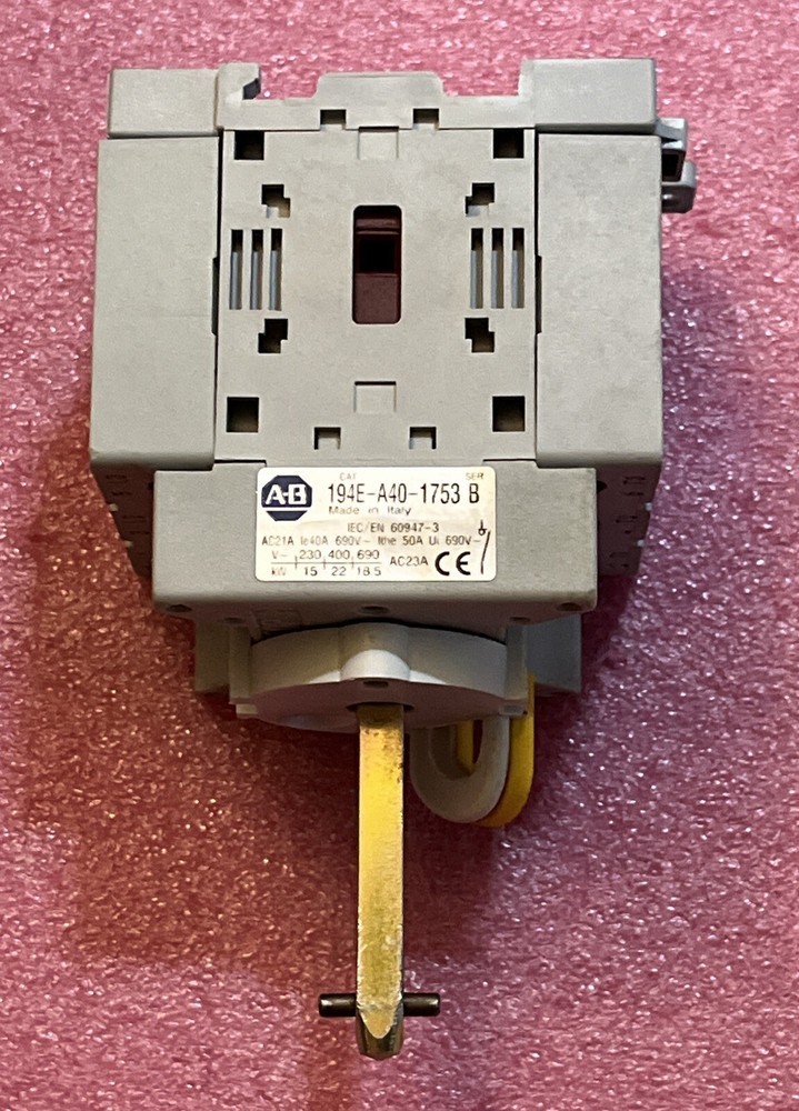 AB 194E-A40-1753 Ser. B Disconnect Switch