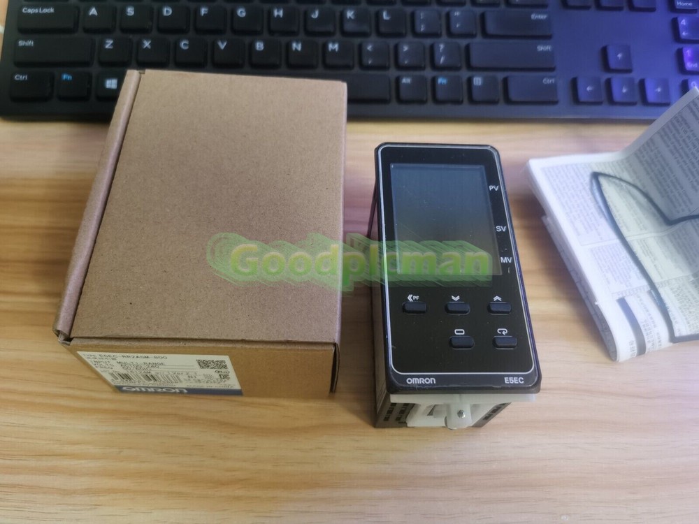 New Omron E5EC-RR2ASM-800 Temperature Controller 100-240VAC Free Ship