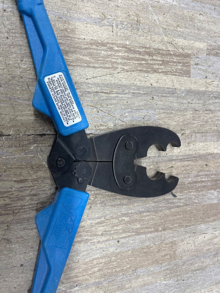 SharkBite 865894 PEX Crimp Tool for Plumbing