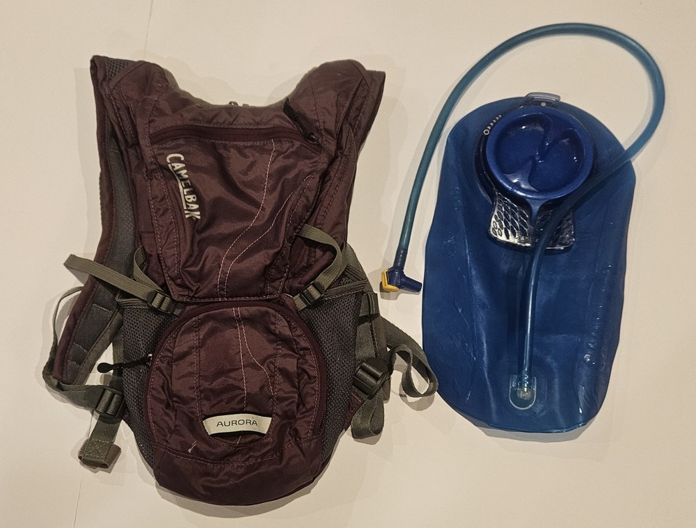 Camelbak Aurora Purple Hydration Day Pack Backpack with 2L Bladder - Used