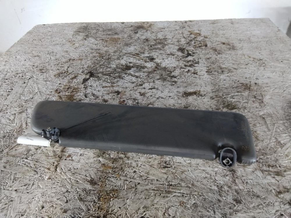 Replaces 2015 PETERBILT 579 INTERIOR SUN VISOR , GA