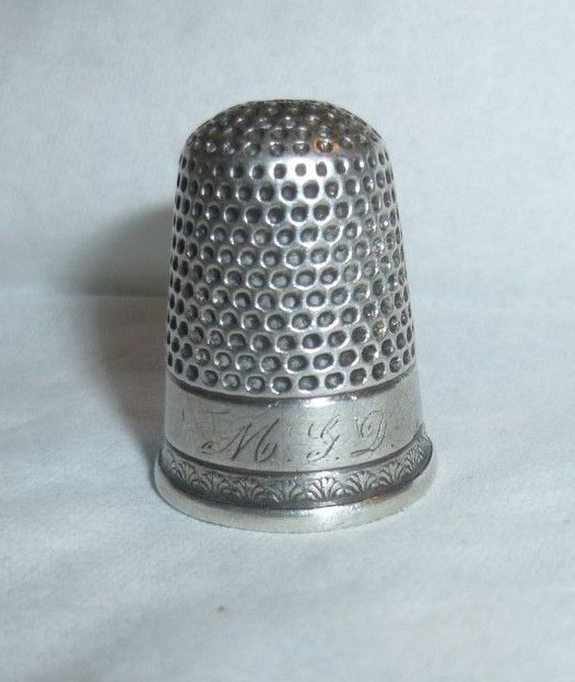 Antique Sterling Silver Palmettes Pattern Thimble Early Unmarked MYD Monogram
