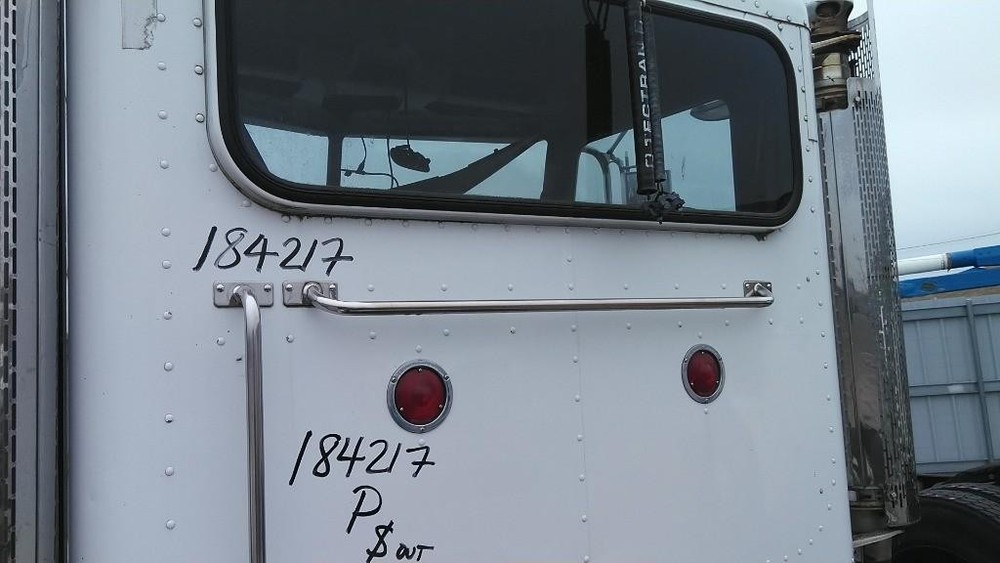 Replaces 2008 PETERBILT 384 CAB , OH