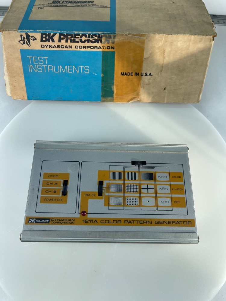 BK Precision 1211A Color Pattern Generator Powers On w/ Box Manual