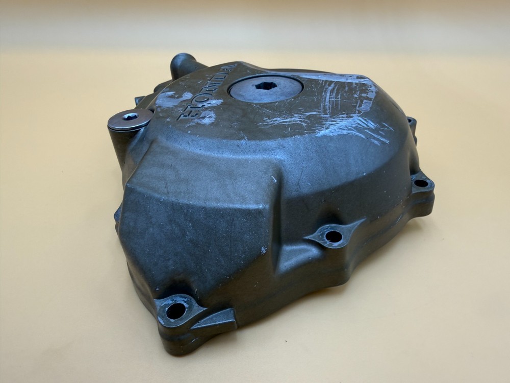 2000 - 2004 XR400R XR400 Left Side Engine Crankcase Stator Flywheel Case Cover