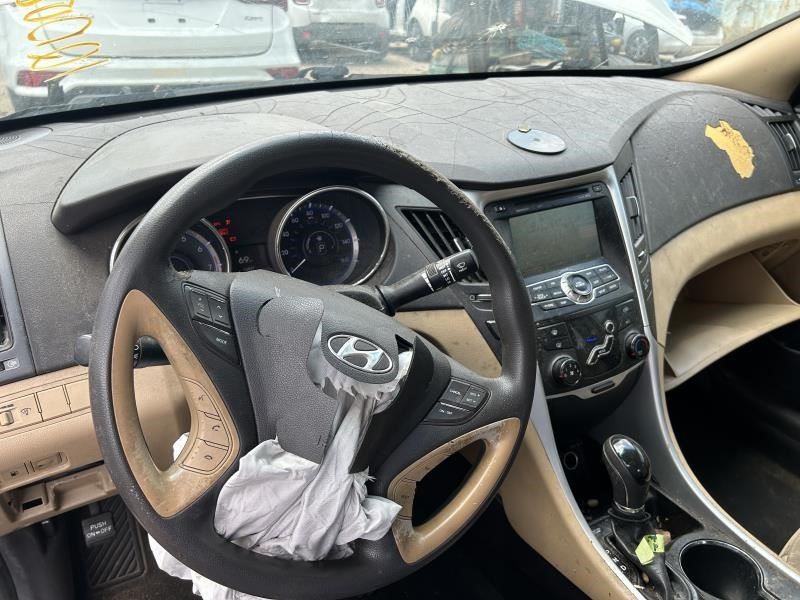 SONATA 2011 High Mounted Stop Light 104589872