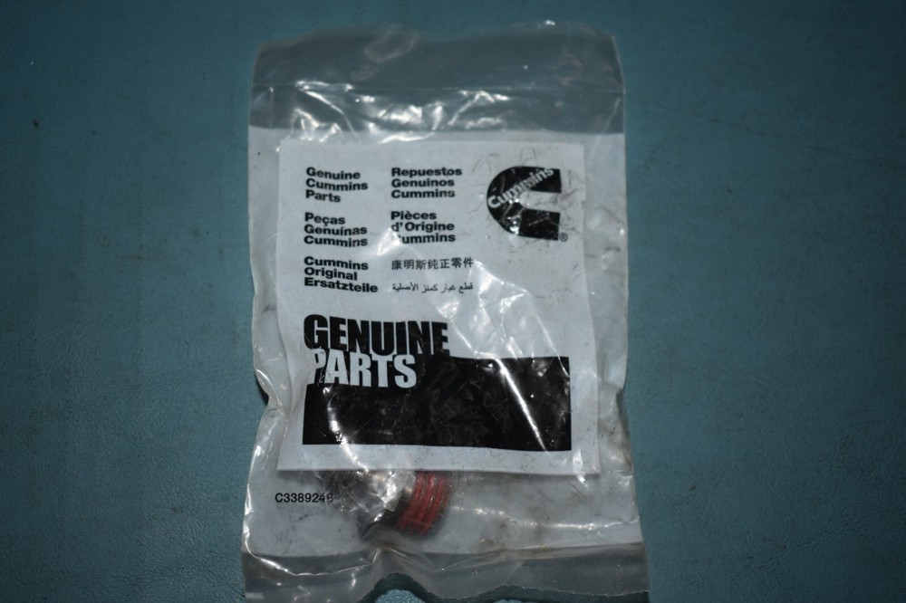 Cummins 206963 Insert Filter Head Adapter OEM NOS