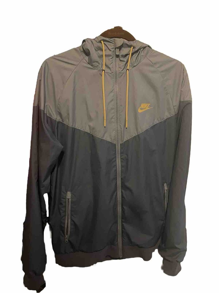 Nike Men’s Windbreaker Medium Blue Yellow