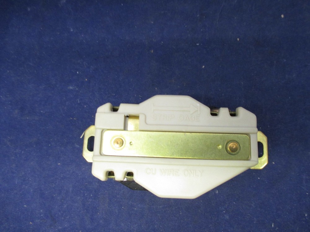Hubbell 2310A Receptacle new