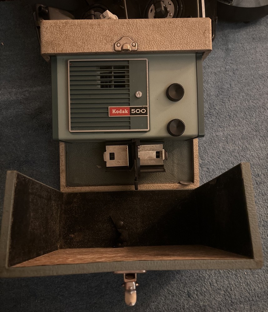 Vintage Kodak 500 Slide Projector In Case Working