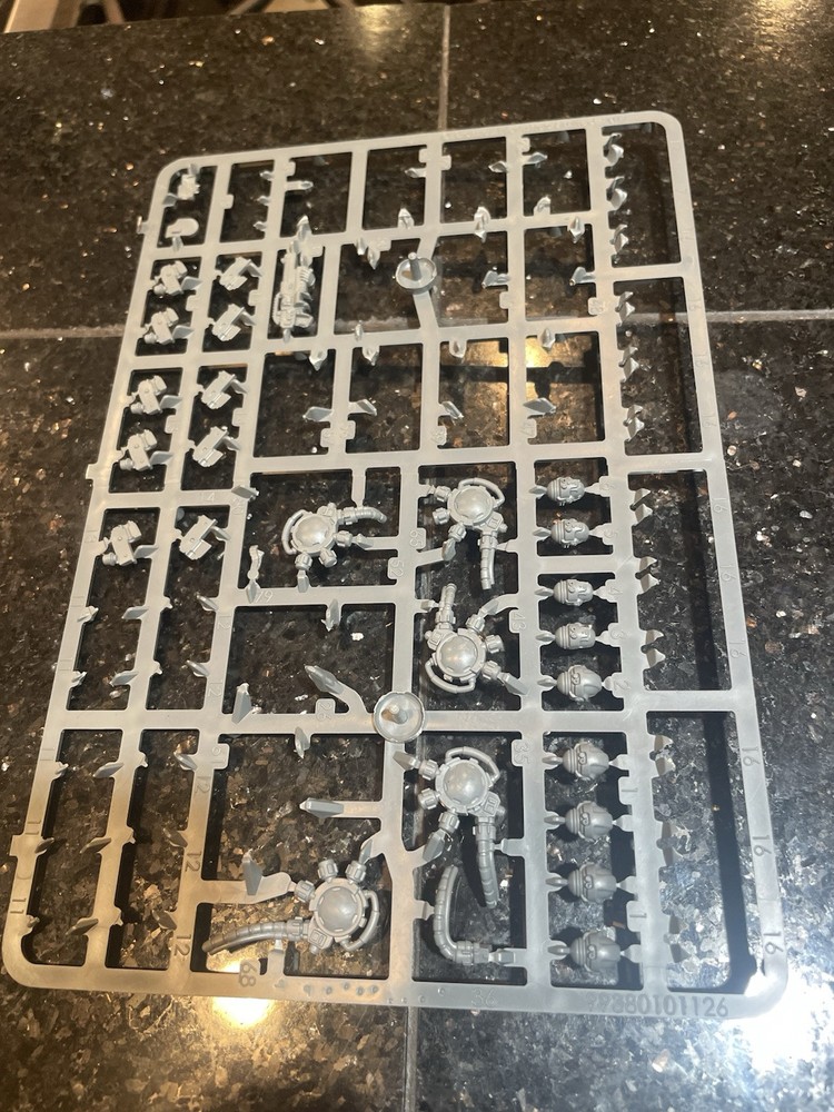 Warhammer 40 K He’ll blaster bits. S2