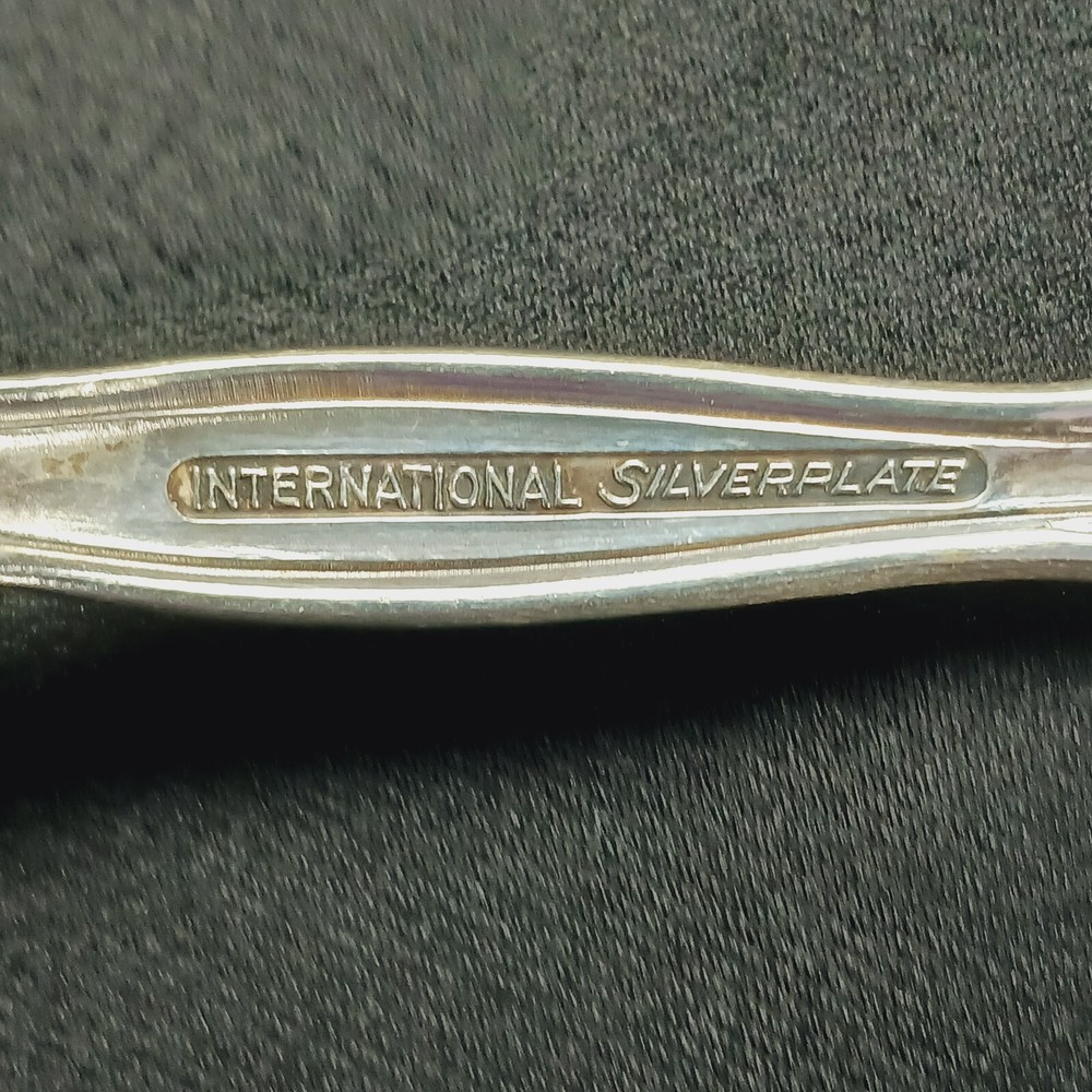 International Silver Silverplate Interlude Pierced Pie Server 10 3/8" Flatware