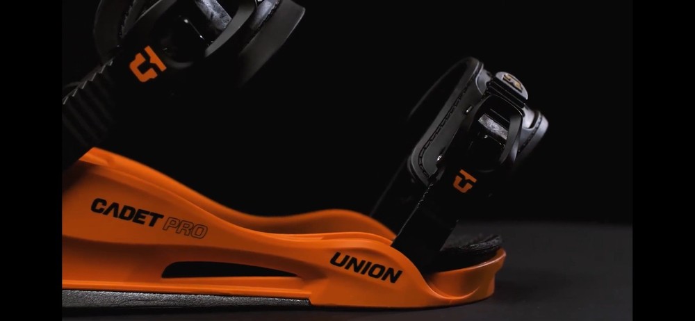 Union Cadet Pro Snowboard Bindings (Small)- /NEW in box