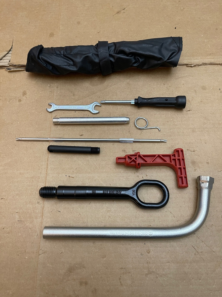 2017-2024 AUDI Q7 TIRE JACK TOOL KIT SET AND CASE OEM, TOOLS ONLY
