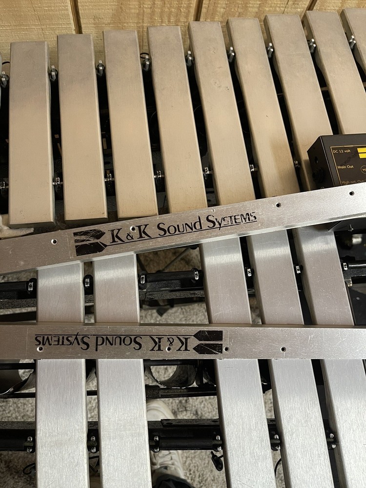 musser m48 vibraphone with k&k pickups