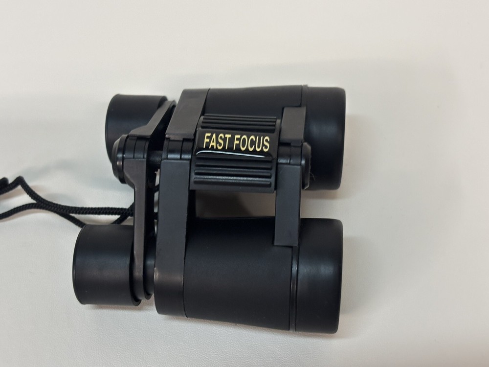 FAST FOCUS Binoculars Powerview 4x30 Coated with Case Compact Black