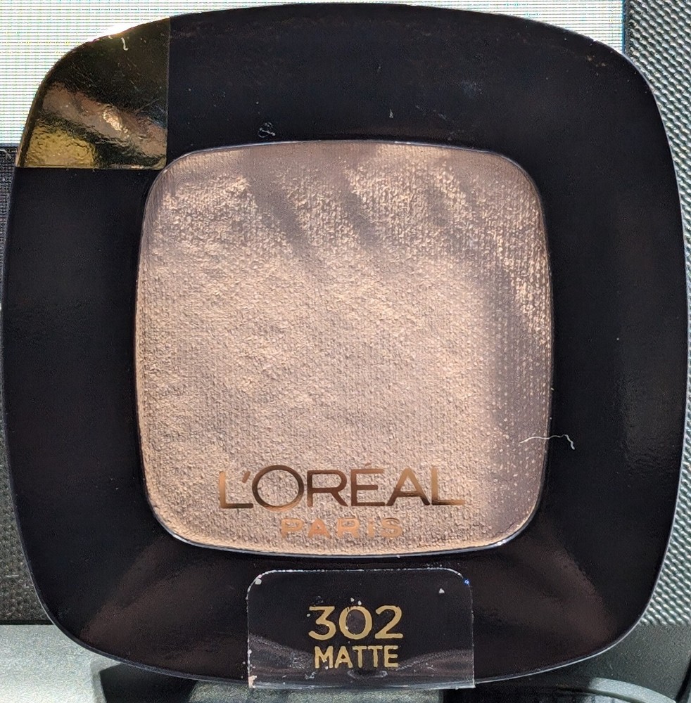 Loreal Colour Riche eyeshadow ~ You Choose