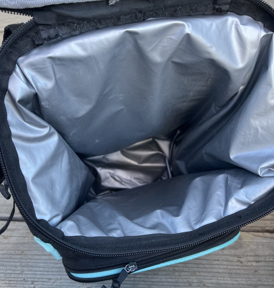 RTIC 15 Can Lightweight Backpack Insulated Cooler Pockets - Aqua