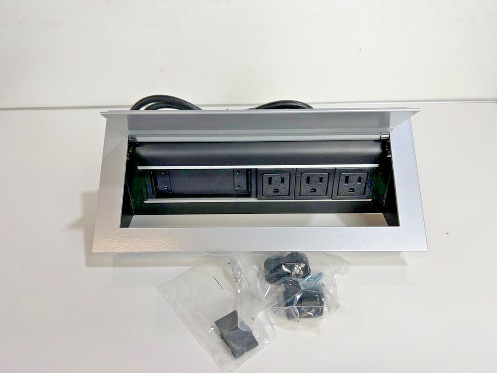 Byrne Power Data Center Ellora Silver/White Outlet