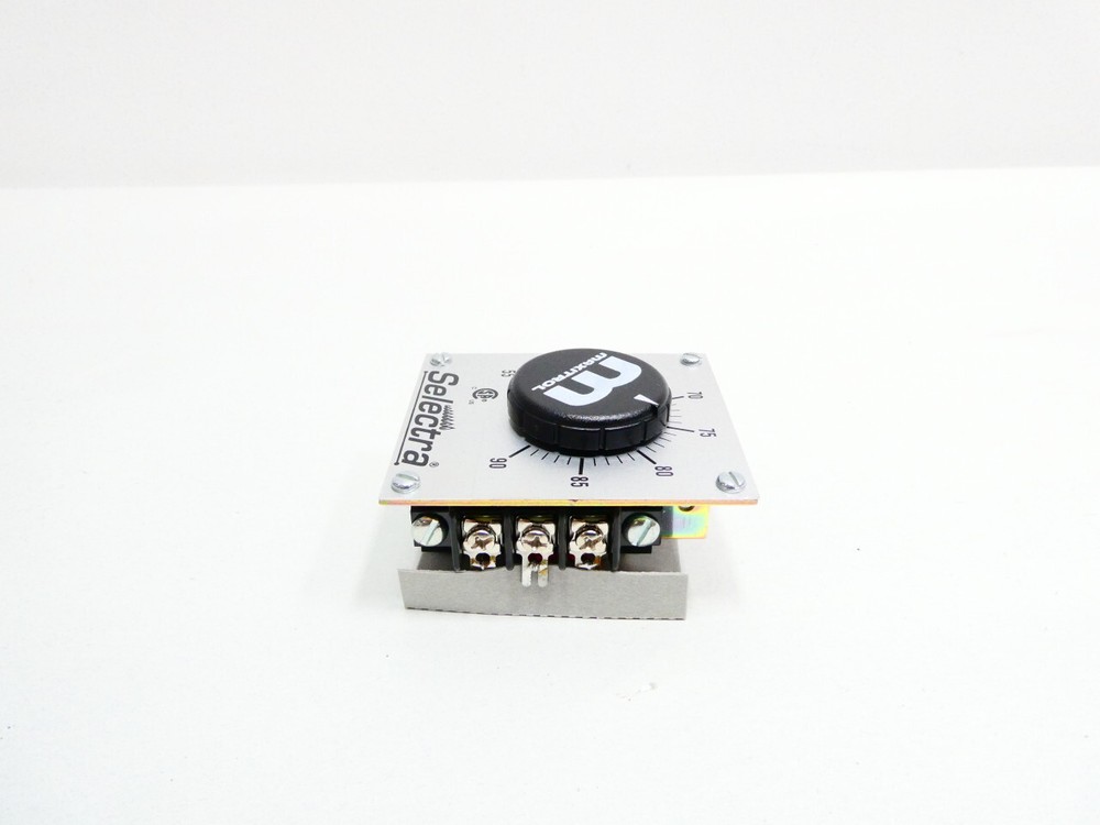 Johnstone L39-140 TD114 Temperature Controller 55-90f