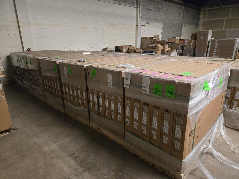 SMART Board MX265-V4 Touchscreen Interactive Whiteboard Display for classroom