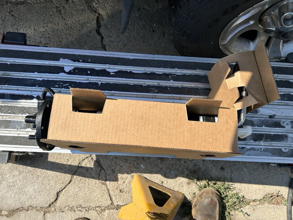 Genuine Freightliner DEF Header/Sending Unit