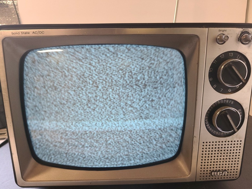 Vintage RCA Woodgrain Solid State Television 12"