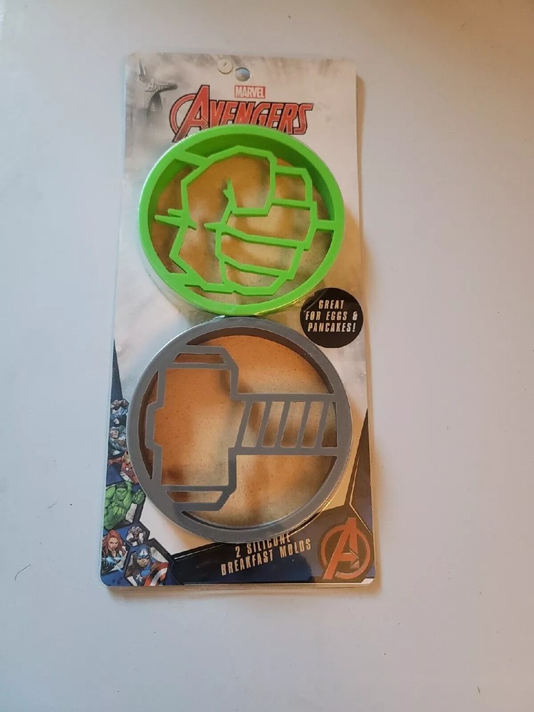 Marvel Avengers 2 pack Breakfast Silicone Molds NWT